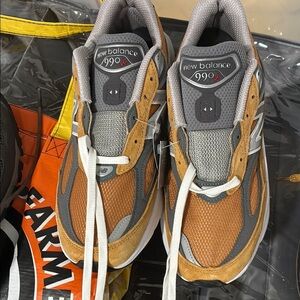 New Balance Men's 990 Sneakers - Orange and Gray